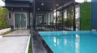 LampangPvillage - piscina