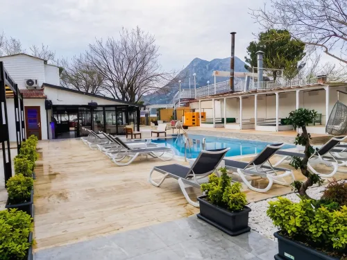 Zulu Hotel - شاطئ