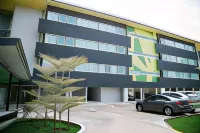 The Capital Residence Suites - parking