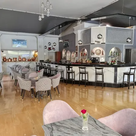 El Oumnia Puerto & Spa