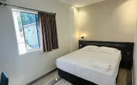 H3 Hotel - 2-Star