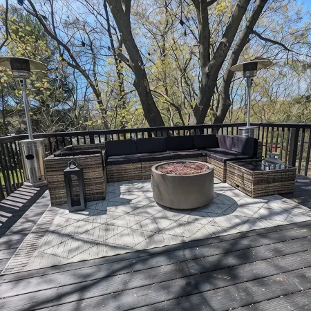 Comfy and cozy 4-bedroom minutes to SU, Hospitals, and downtown Syracuse