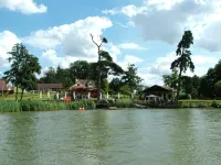 Gosfield Lake Resort - 2-Sterne