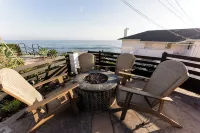 Spectacular Ocean Views! Steps to Beach! Private Patio and 1 Car Garage! - 4 stelle