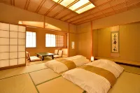 Yamazaki Baking Corporate Pension Fund House - 2 stjerner