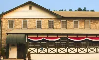Mountain Creek Tavern - Parkering