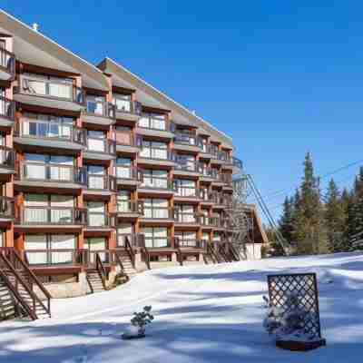 Résidence Le Domaine du Jardin Alpin - Courchevel 1850 Hotel Exterior