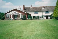 Newmans Hall Hotels in Sudbury