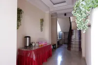 RedDoorz near Millenium Waterpark Palu Hotel di Mantikulore