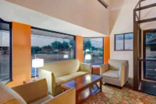 Days Inn by Wyndham Woodbury Long Island Hotels in Oyster Bay