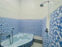 RedDoorz Near Sunrise Mall Mojokerto فنادق في Magersari