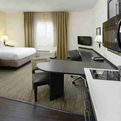 Candlewood Suites Odessa Rooms