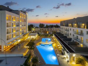 Anemi Hotel & Suites