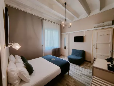Will's Hotel Hotels in Vinassan