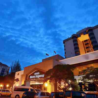 The Putra Regency Hotel Hotel Exterior