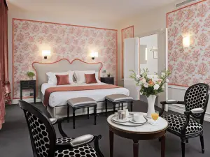 Hotel Saint-Pétersbourg Opéra & Spa