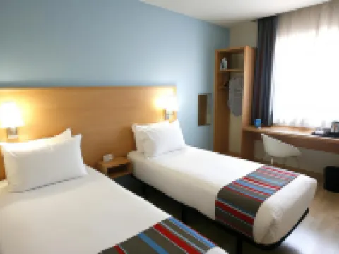 Travelodge Torrelaguna Hotels near Prado Museum