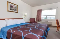 Super 8 by Wyndham Edmonton/West Hotels near Strathearn Park Lookout