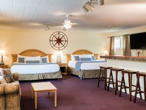 Capt.'s Inn & Suites