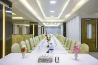 White Palace Hotel - business