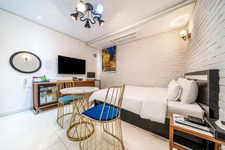 Russo Hotel