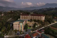 The Green Peak, ARTOTEL Curated Hotels near Puncak