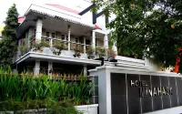 Hotel Minahasa Hotels in South Wenang