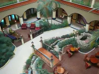 Embassy Suites by Hilton Nashville Airport Hotels near DeVry University
