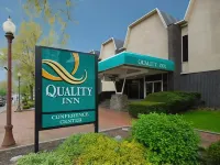 Quality Inn & Conference Center Hotels in Franklin