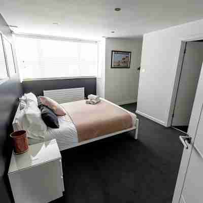 Brighton Holiday Village Includes Free Parking Rooms