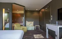 Logis Auberge de La Foret Hotels in Le Gavre