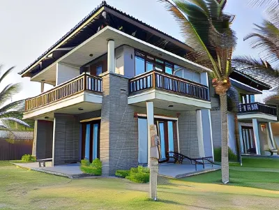 Starlight Villa Beach Resort & Spa Hotels near Gold Rock Beach Travel Park