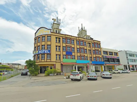 Super OYO 90494 Sam Huat Hotel