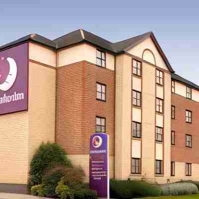 Premier Inn London Edgware Hotel Exterior
