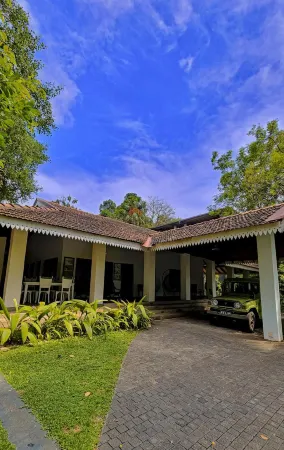 Ceylon Kingsmen Garden Hotel - Katunayake