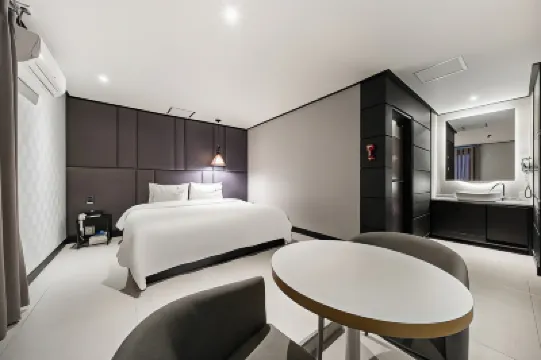 龜浦驛杏仁飯店 Gupo Station附近的飯店