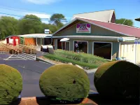Holiday Hill Inn & Suites Hotels in Dennis Port