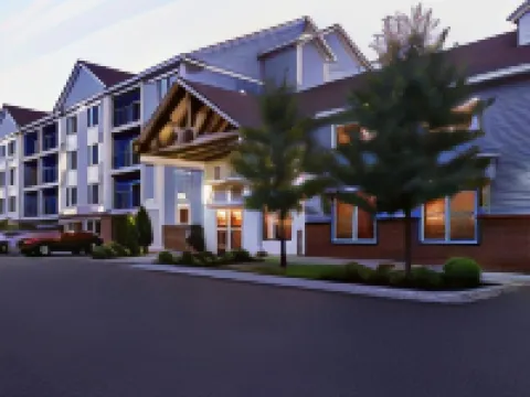 White River Inn & Suites Hotels in Hartford