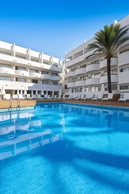 Palmanova Beach Apartments by TRH Hotel berhampiran Playa Porto Novo