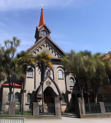 Hostal Arrayan Hotel dekat Museo de la catedral de Valdivia