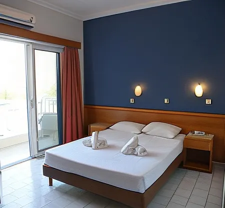 Marine Congo Hotel Отели рядом с достопримечательностью «Парк Родини»