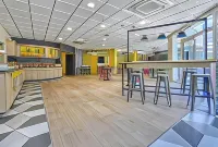 Ibis Cholet Hotels in Saint-Laurent-sur-Sevre