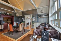 Clanard Court Hotel - พร้อมอาหารเช้า