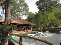 Beyond Eco Living Hotels near Kattadikadavu View Point