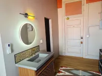 The Well Hotel & Taproom Hotels in Trinidad