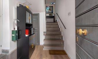 4. Soho Pia..