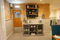 Shoreside Inn