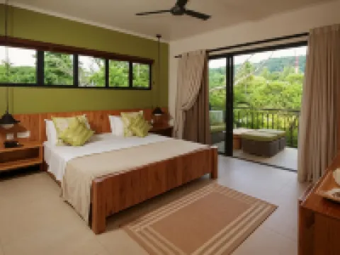 Le Repaire - Boutique Hotel & Restaurant โรงแรมในลาดิกิว