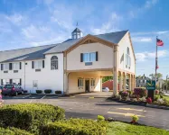 Quality Inn & Suites فنادق في Scarborough