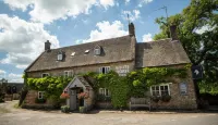 The White Horse Inn Hotels in Great Tew